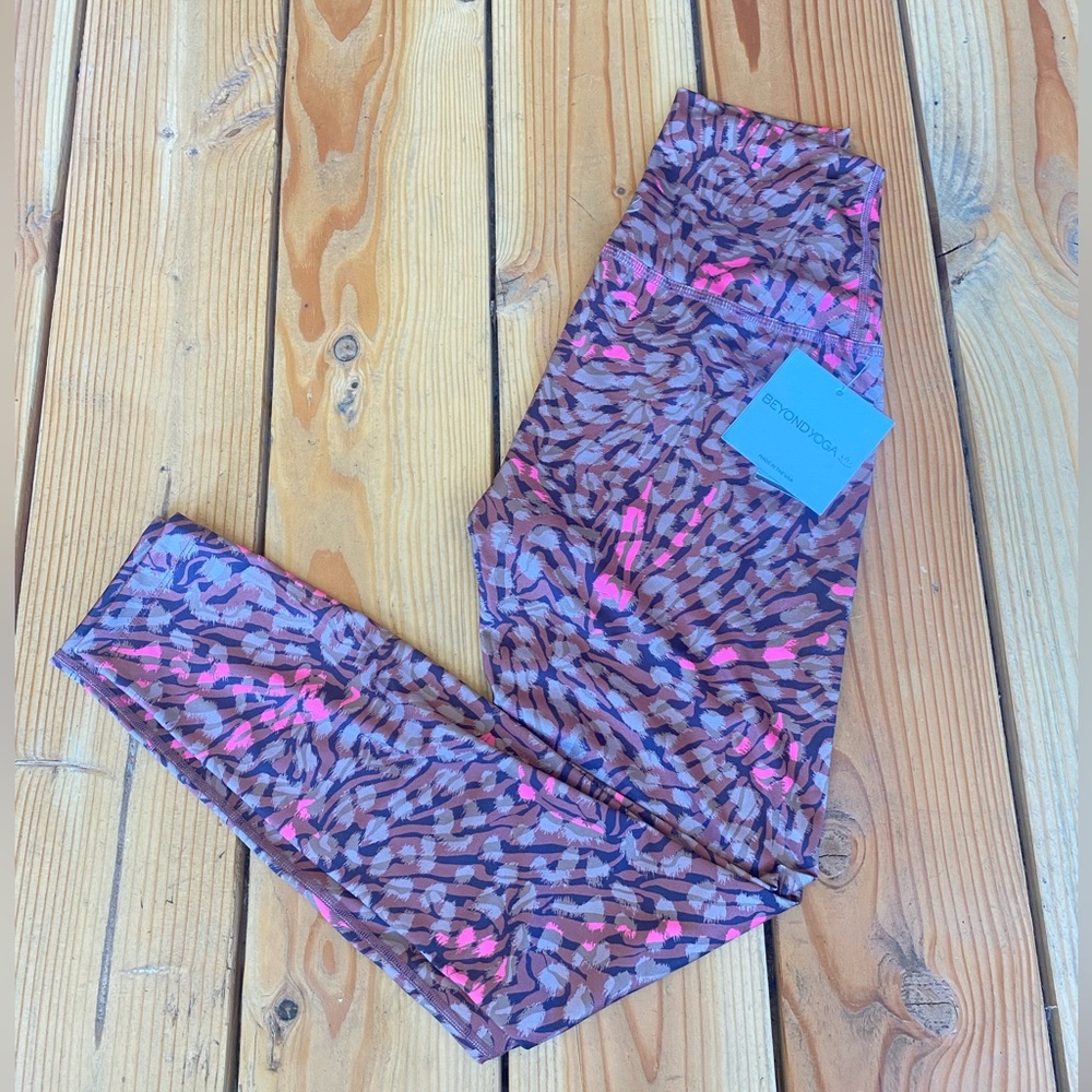 BEYOND YOGA HIGH WAISTED LEGGINGS